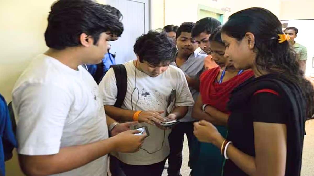 यूकेएसएसएससी पेपर लीक की जांच के लिए एक विशेष जांच दल का गठन किया गया था। (प्रतीकात्मक-विकिमीडिया कॉमन्स)